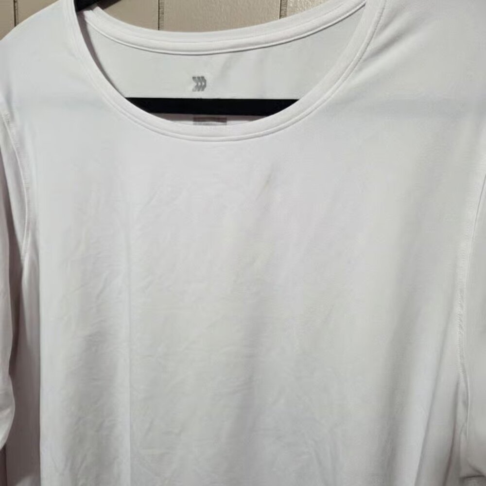 All In Motion shirt - Picture 2 of 5